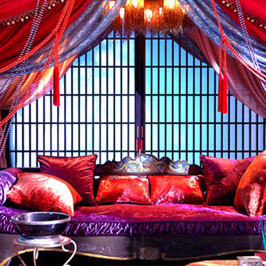 ドラマや映画の魅力的な世界を作り上げる必須アイテム、クッション - HOUSE OF JAPAN Shop