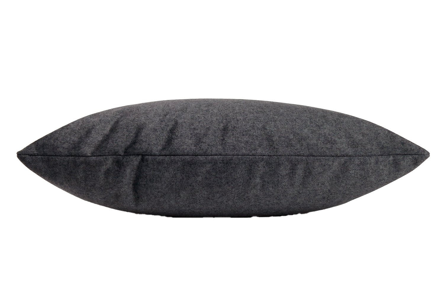 艶やかなベルベット調 撥水機能 ペット対応 クッション(チャコール) 45×30cm 中材付 - HOUSE OF JAPAN Shop