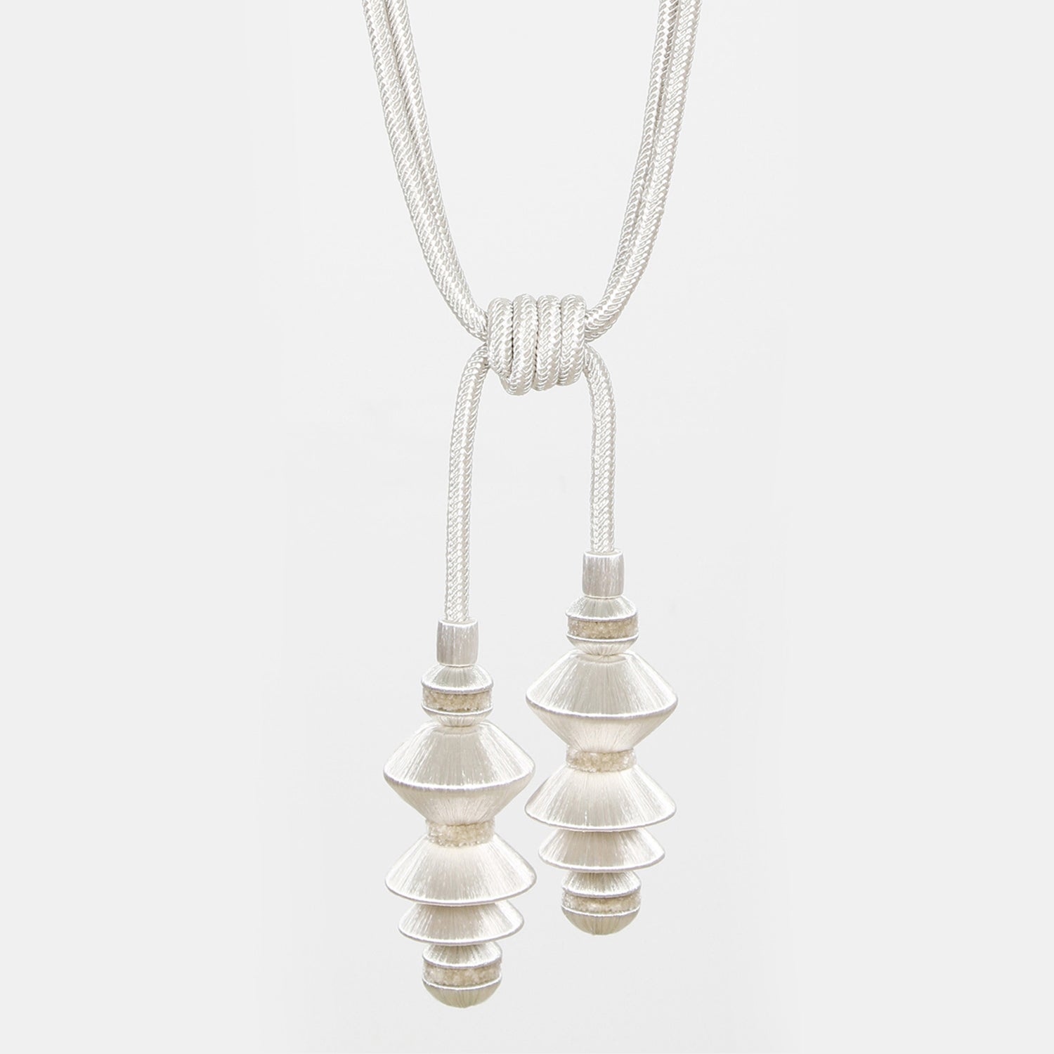 Aimee エイミー タッセル 100|FISBA(フィスバ) - HOUSE OF JAPAN Shop