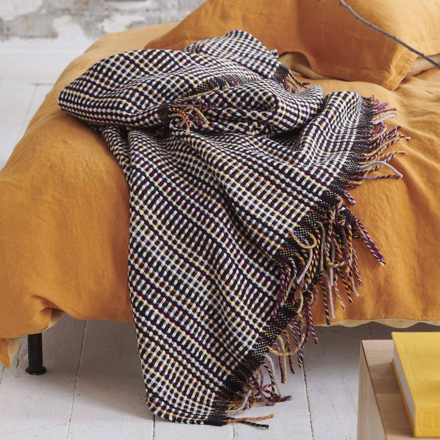 Ashbee Berry Throw アシュビー ベリー スロー|Designers Guild(デザイナーズギルド) - HOUSE OF JAPAN Shop