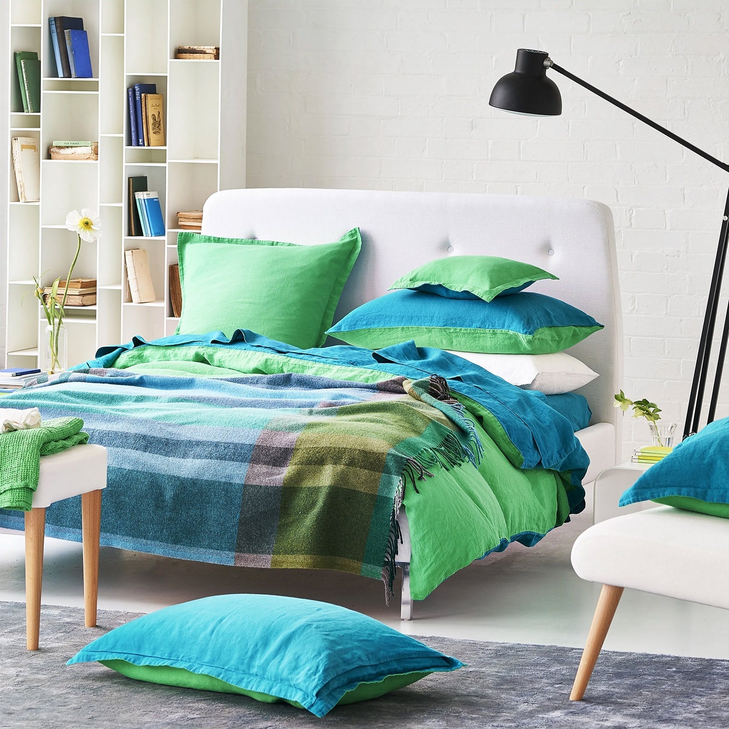 Bampton Emerald Throw バンプトン エメラルド スロー|Designers Guild(デザイナーズギルド) - HOUSE OF JAPAN Shop
