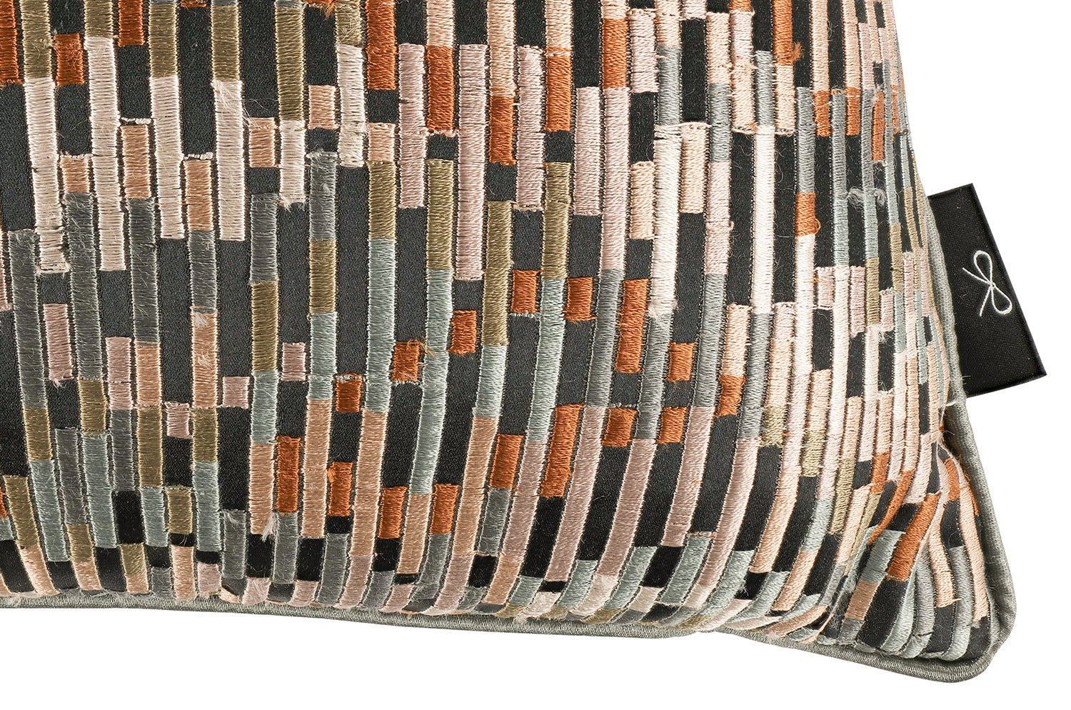 【海外取寄品】BLACK edition(ブラックエディション) Avari クッション(Mehndi) 60x40cm 中材付 - HOUSE OF JAPAN Shop