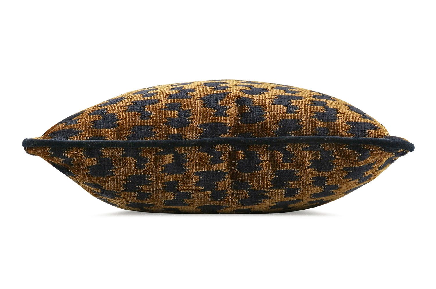 【海外取寄品】BLACK edition(ブラックエディション) Koba クッション(Manuka) 60x40cm 中材付 - HOUSE OF JAPAN Shop