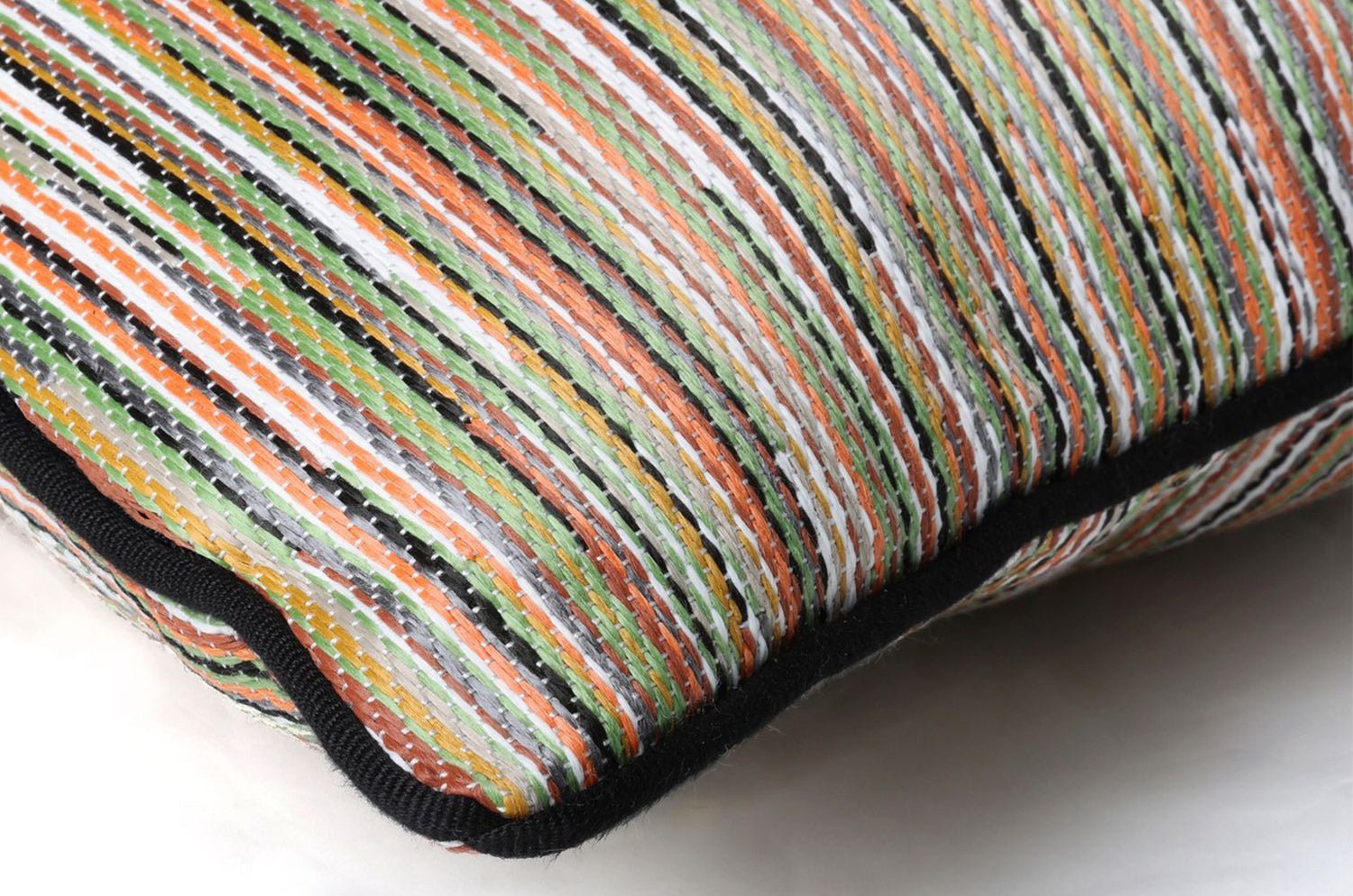 【海外取寄品】CASAMANCE AVERNO アヴェルノ クッション(ヴェール オランジュ) 60×40cm 中材付 - HOUSE OF JAPAN Shop