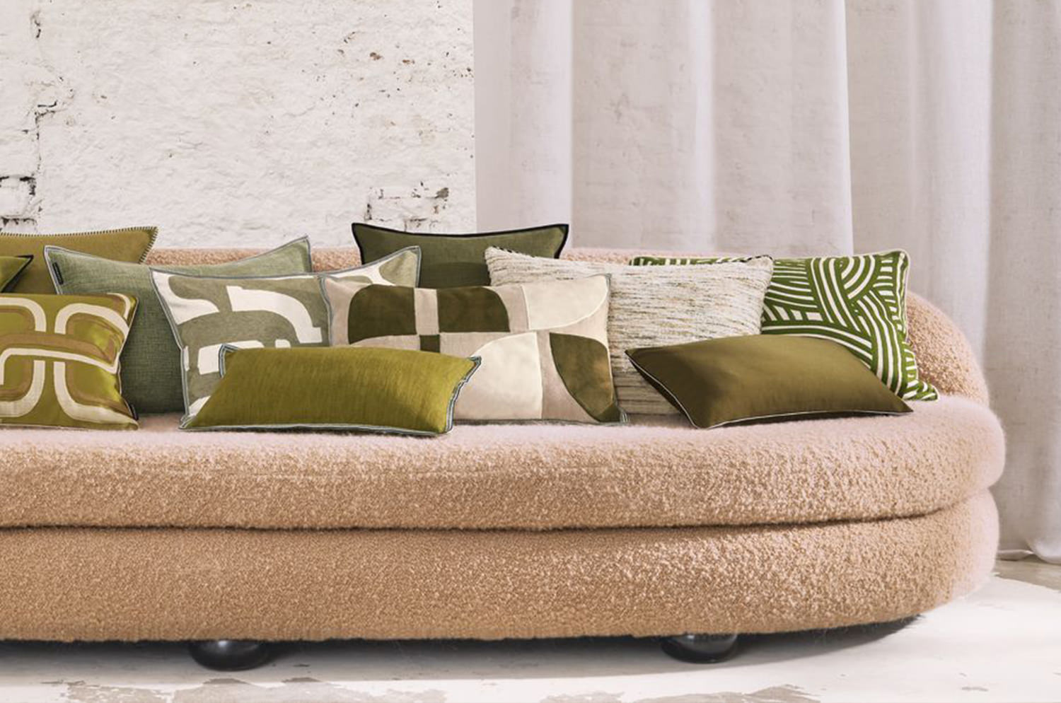 【海外取寄品】CASAMANCE BROOKS ブルックス クッション(カーキ) 50×30cm 中材付 - HOUSE OF JAPAN Shop