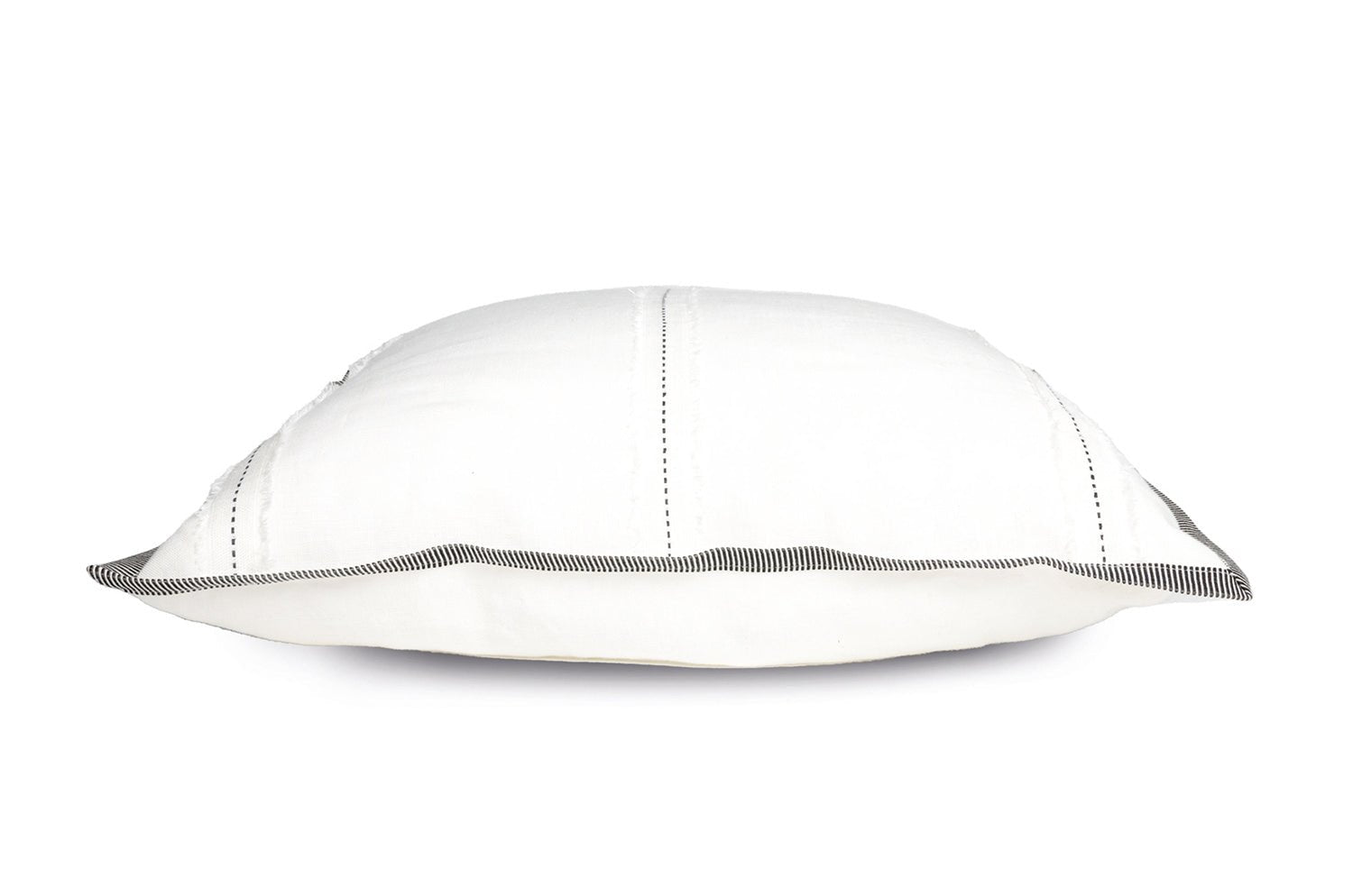 【海外取寄品】CASAMANCE FLEUR DE LIN フルール ド ラン クッションカバー(ブラン) 45×45cm - HOUSE OF JAPAN Shop