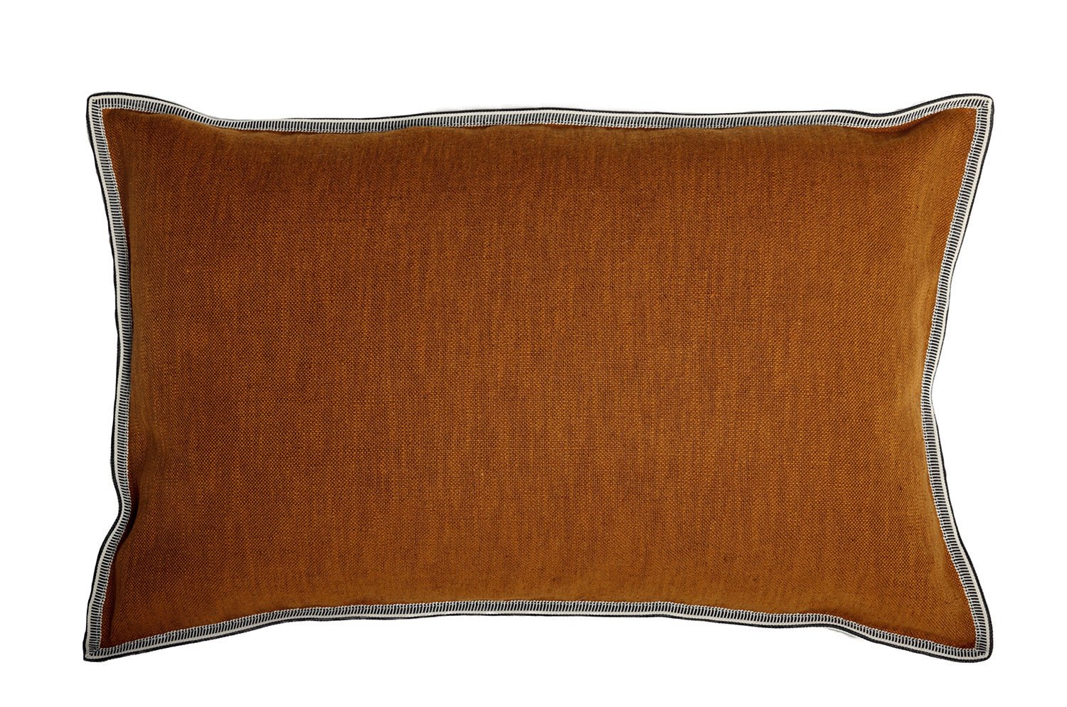 【海外取寄品】CASAMANCE GUETHARY ゲタリー クッション(テール ド シエンヌ) 60×40cm 中材付 - HOUSE OF JAPAN Shop