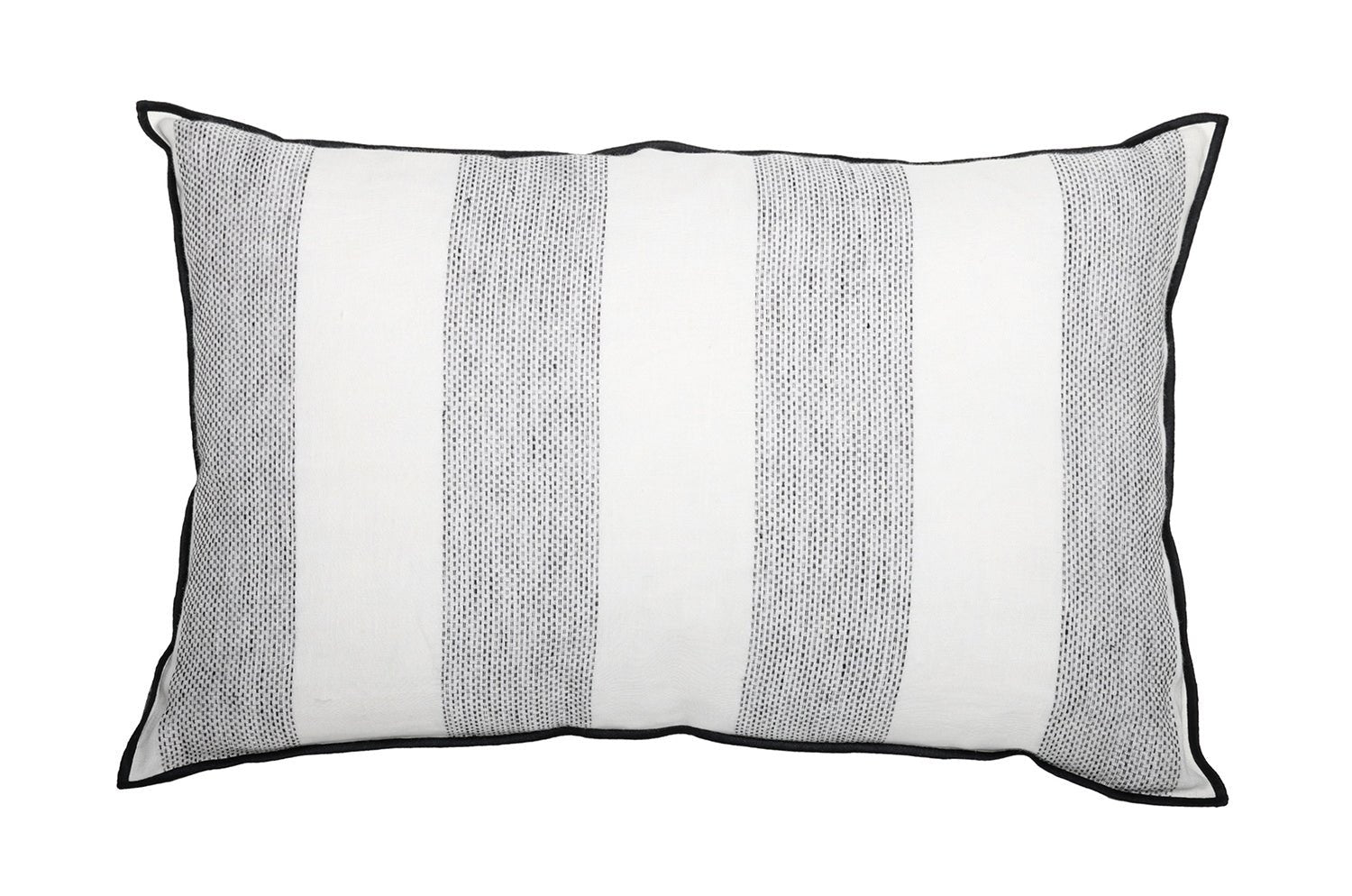 【海外取寄品】CASAMANCE HARFLEUR ハーフルール クッション(ブラン) 60×40cm 中材付 - HOUSE OF JAPAN Shop