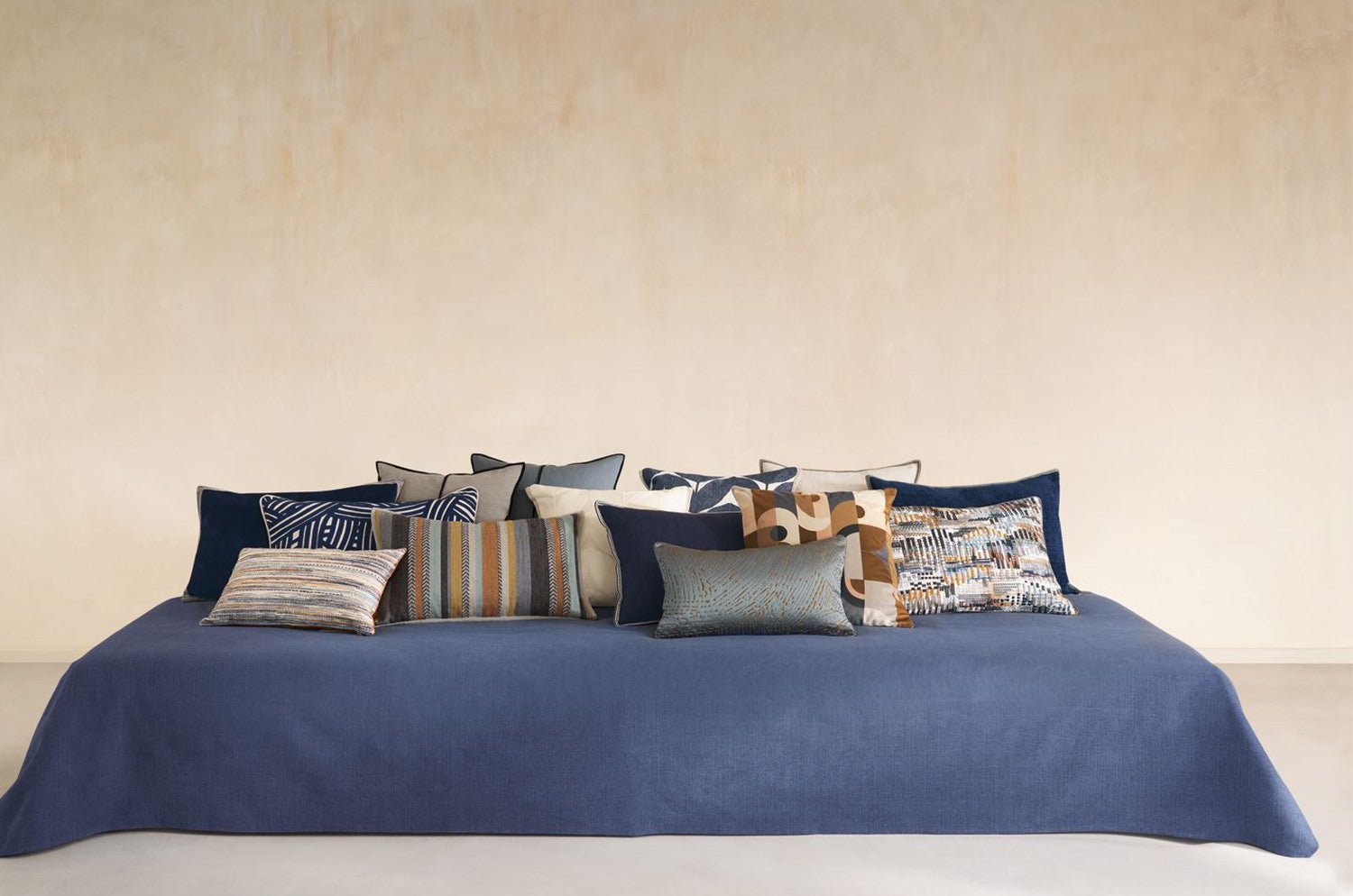 【海外取寄品】CASAMANCE HERBES FOLLES エルブ フォル クッションカバー(アンスラシット) 45×45cm - HOUSE OF JAPAN Shop