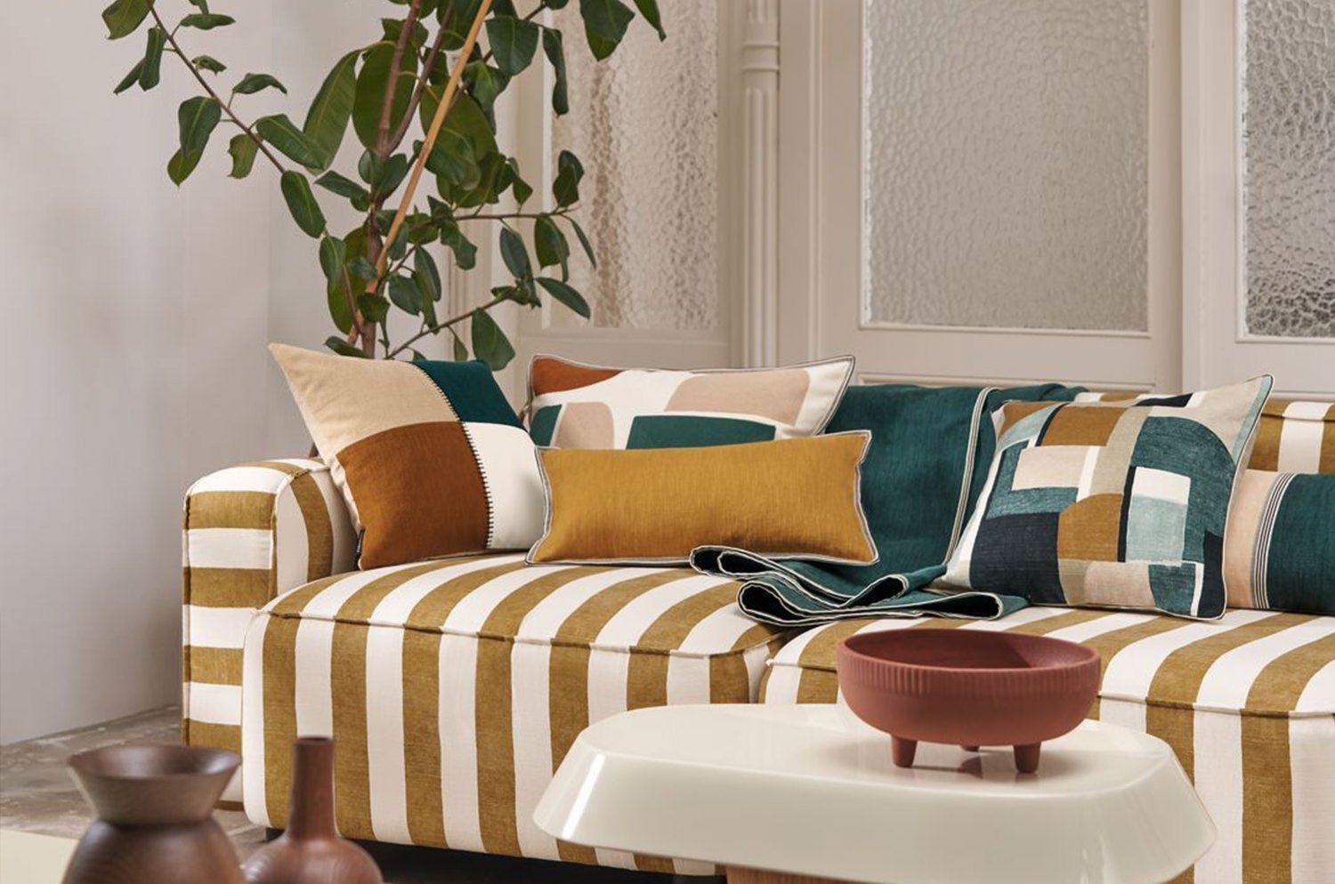 【海外取寄品】CASAMANCE JOJOBA ホホバ クッション(ヴィオレ オリーブ) 60×40cm 中材付 - HOUSE OF JAPAN Shop