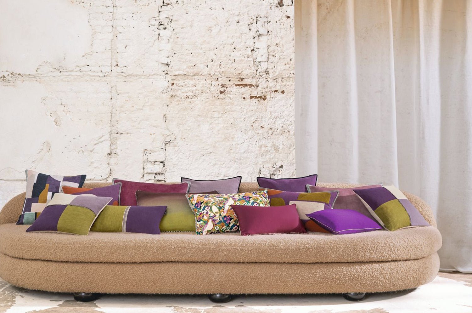 【海外取寄品】CASAMANCE MONTSOURIS モンスリ クッションカバー(ブラッシュ アカジュ ) 45×45cm - HOUSE OF JAPAN Shop