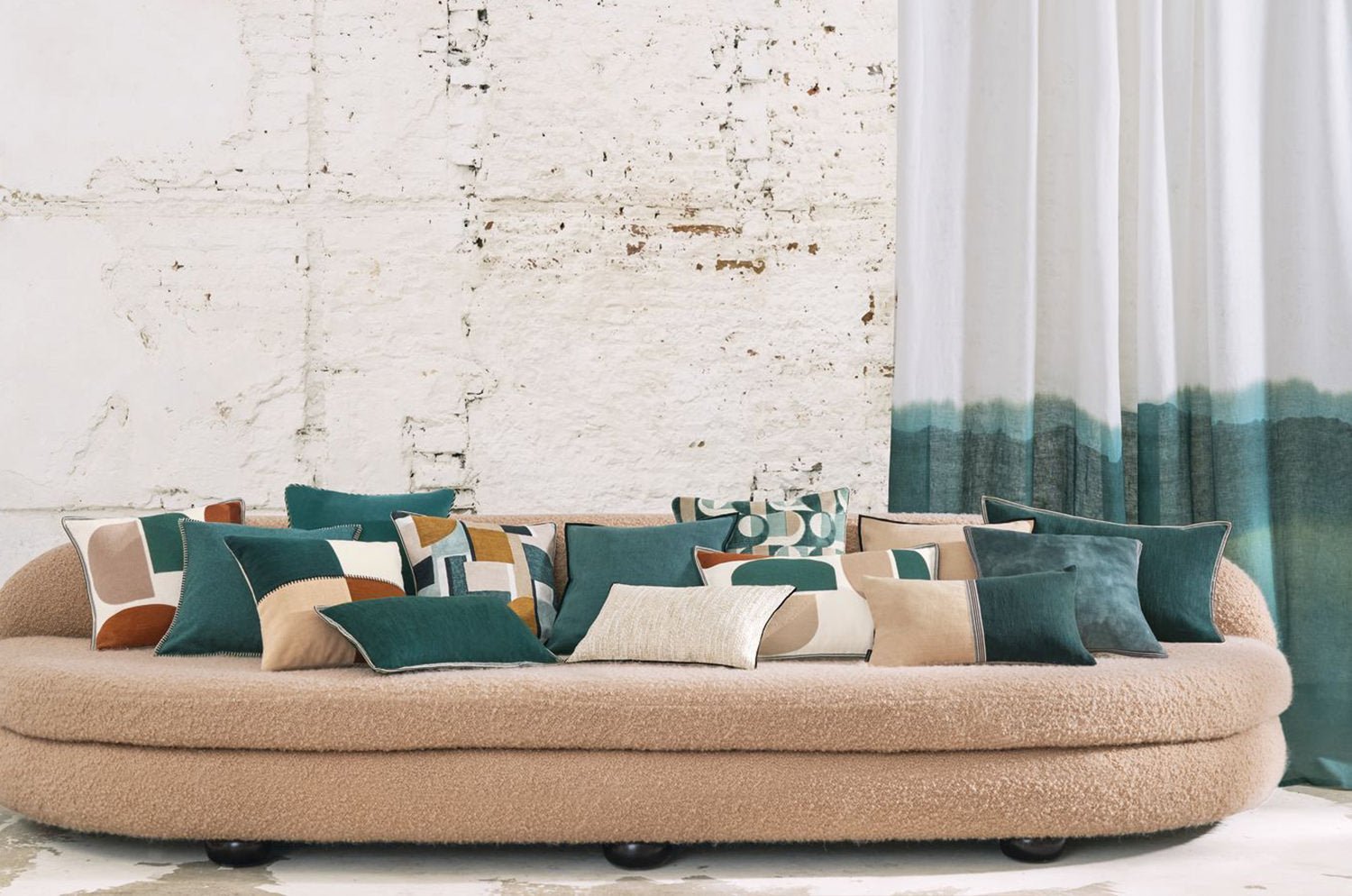 【海外取寄品】CASAMANCE MONTSOURIS モンスリ クッションカバー(ブラッシュ アカジュ ) 45×45cm - HOUSE OF JAPAN Shop