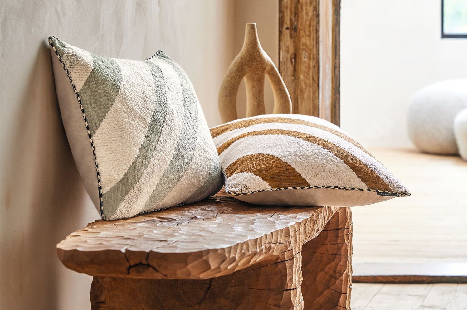 【海外取寄品】CASAMANCE SLALOM スラロム クッション(ヴェール ド グリ) 60×40cm 中材付 - HOUSE OF JAPAN Shop