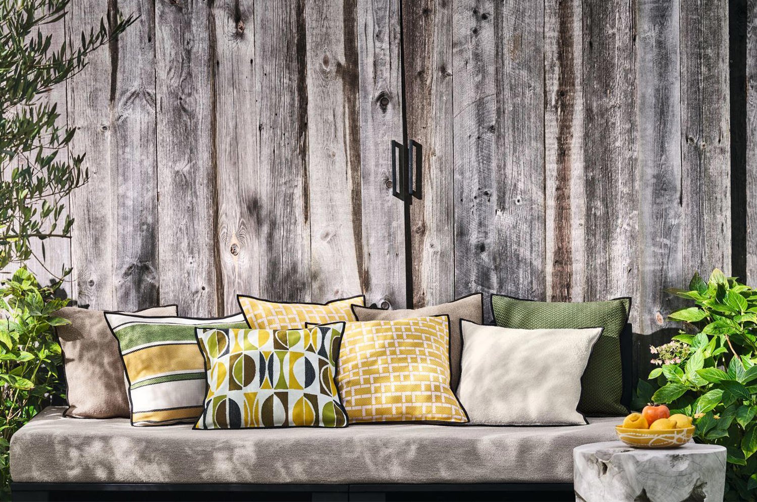 【海外取寄品】CASAMANCE SORRENTE ソレント クッション(ジョヌ ヴェール) 60×40cm 中材付 - HOUSE OF JAPAN Shop