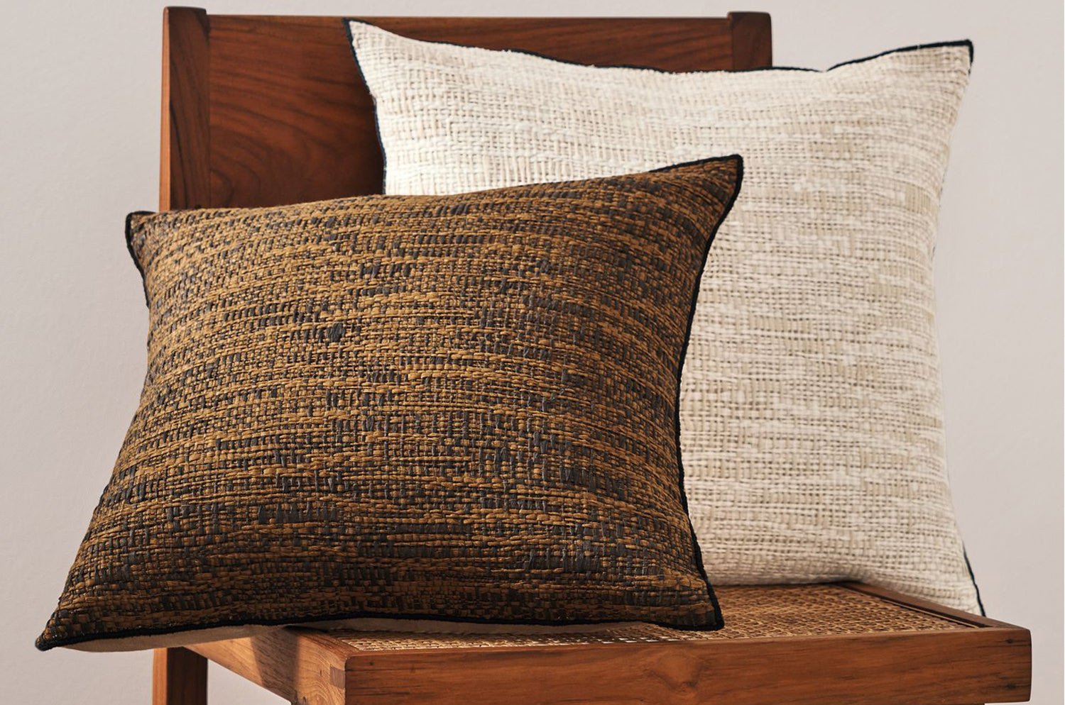 【海外取寄品】CASAMANCE WAHA ワハ クッションカバー(アンスラシット) 45×45cm - HOUSE OF JAPAN Shop