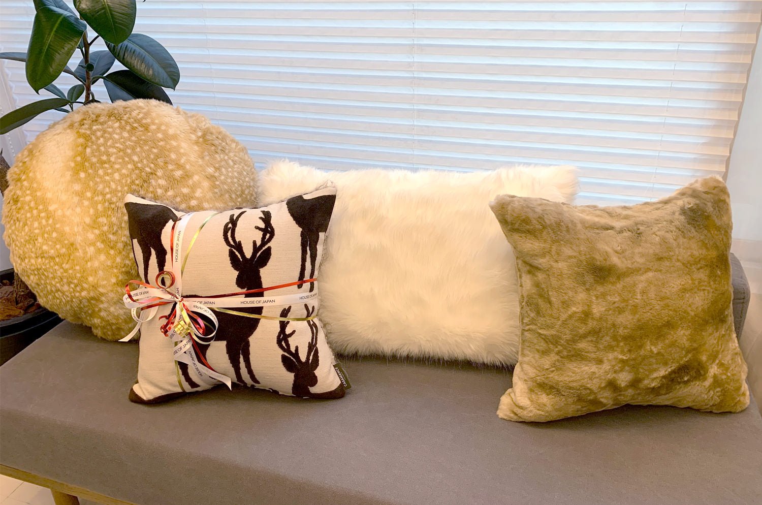 CASAMANCE(カサマンス)LAS NIEVES トナカイクッションカバー NO.91 チャコール40×40cm - HOUSE OF JAPAN Shop