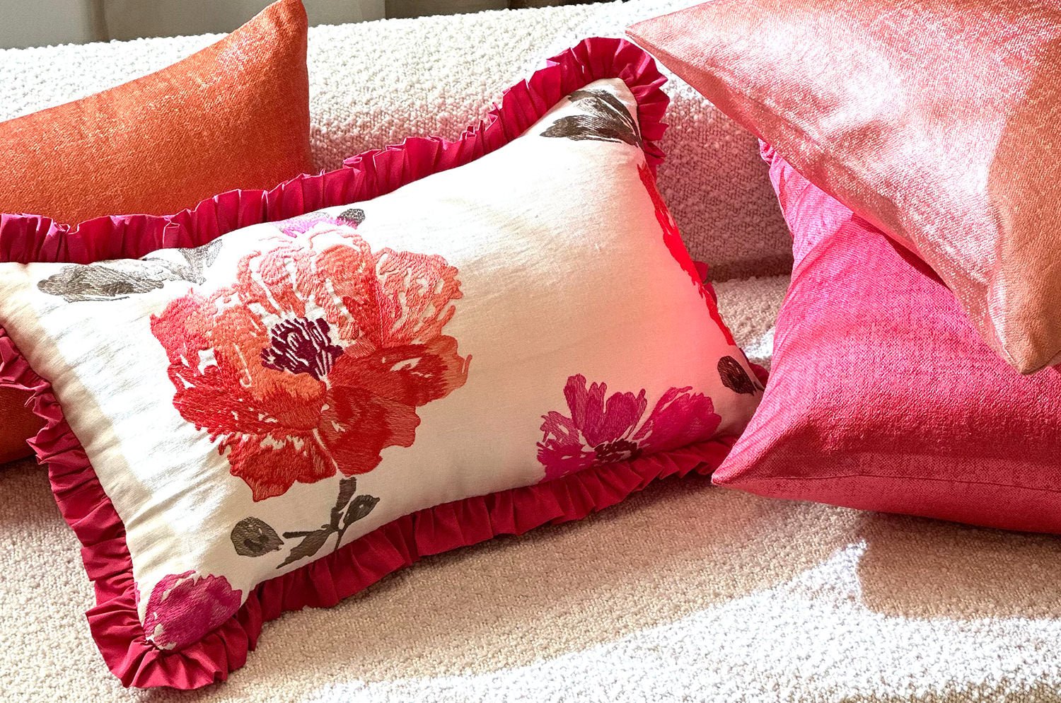 CASAMANCE(カサマンス)Lombok フリル刺繍クッション No.03 53×30cm 中材付 - HOUSE OF JAPAN Shop