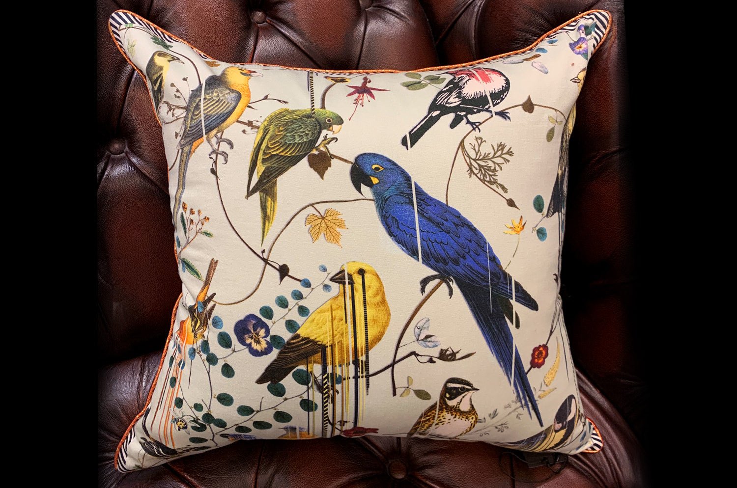 【海外取寄品】Christian Lacroix バーズ シンフォニア クレプスキュール クッションカバー 50×50cm - HOUSE OF JAPAN Shop