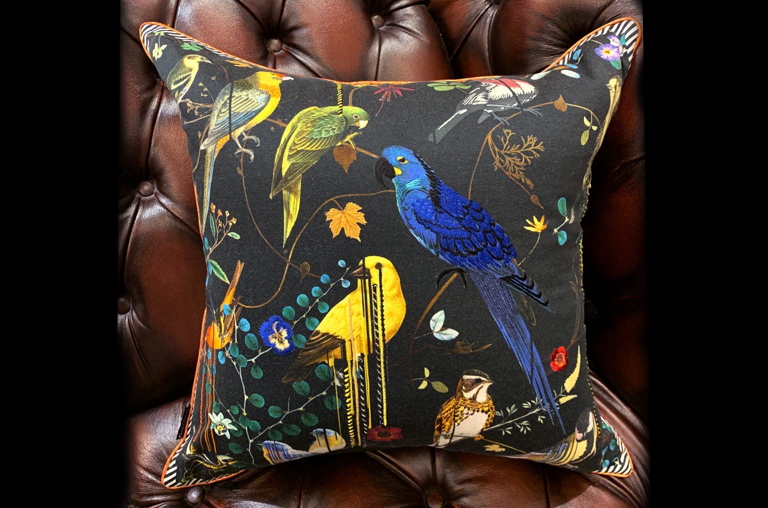 【海外取寄品】Christian Lacroix バーズ シンフォニア クレプスキュール クッションカバー 50×50cm - HOUSE OF JAPAN Shop