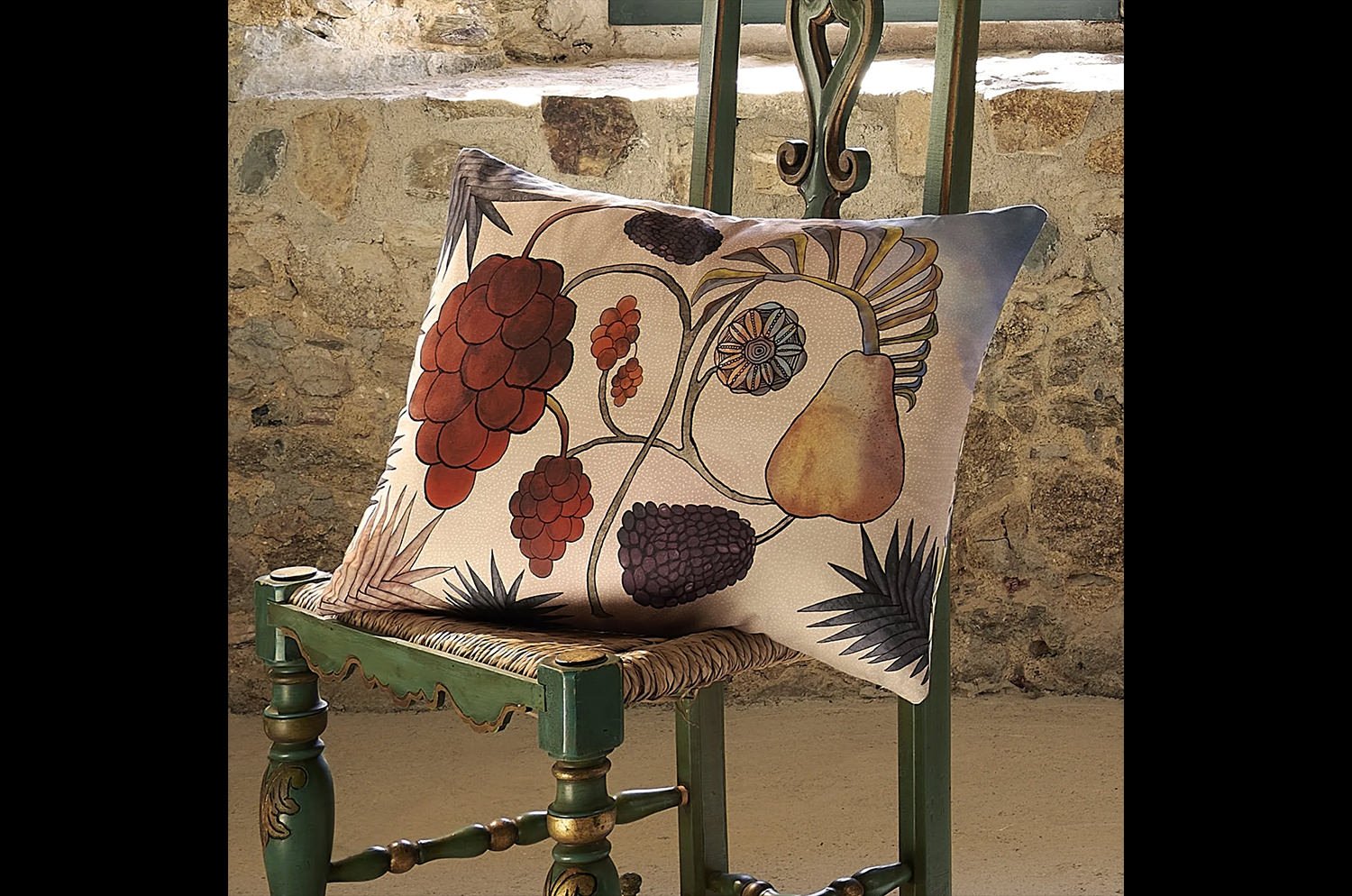 【海外取寄品】Christian Lacroix Otro Mundo Arena オトロ ムンド アリーナ クッション 60×45cm 中材付 - HOUSE OF JAPAN Shop