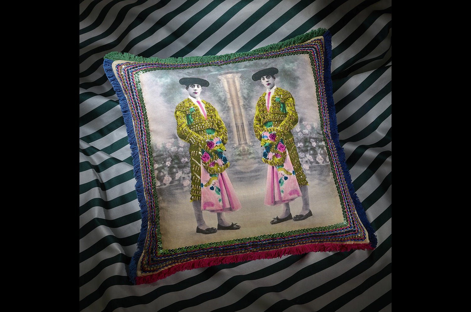 【海外取寄品】Christian Lacroix Torero Twins Mosaique Cushion トレロ ツインズ モザイク クッションカバー 50×50cm - HOUSE OF JAPAN Shop