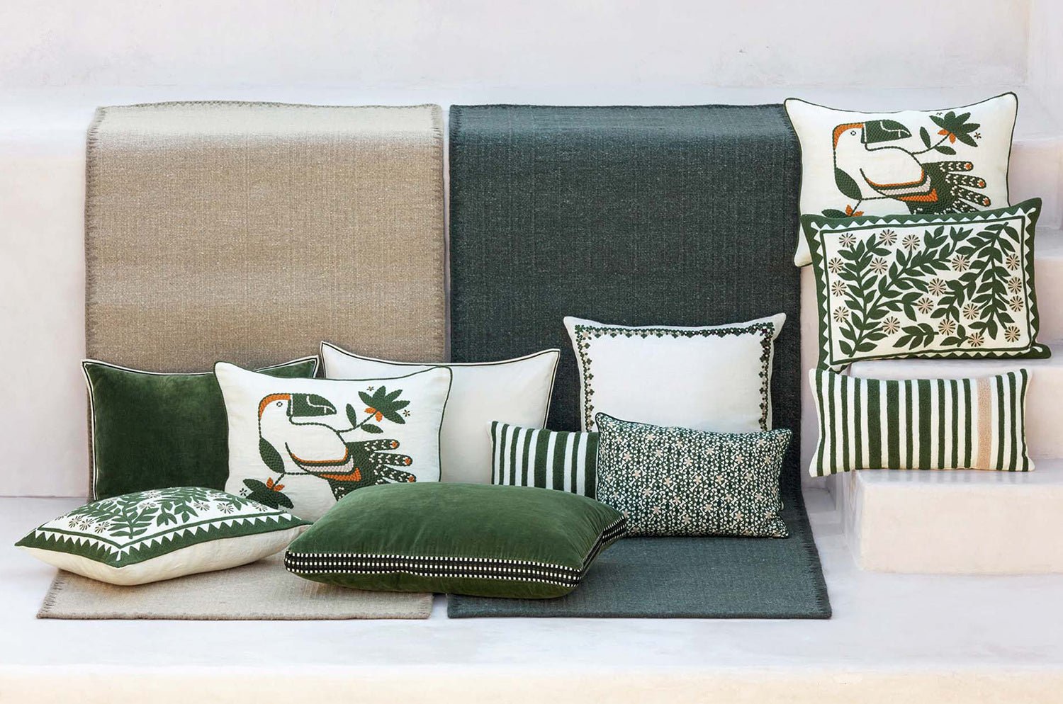 【海外取寄品】ELITIS(エリティス) Cristobal クッション(Figuier) 55x40cm 中材付 - HOUSE OF JAPAN Shop