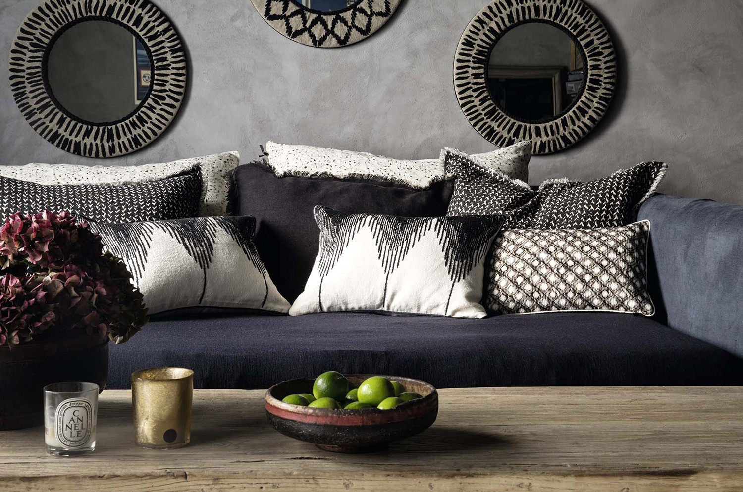 【海外取寄品】ELITIS(エリティス) Josephine クッション(Night & day) 55x40cm 中材付 - HOUSE OF JAPAN Shop