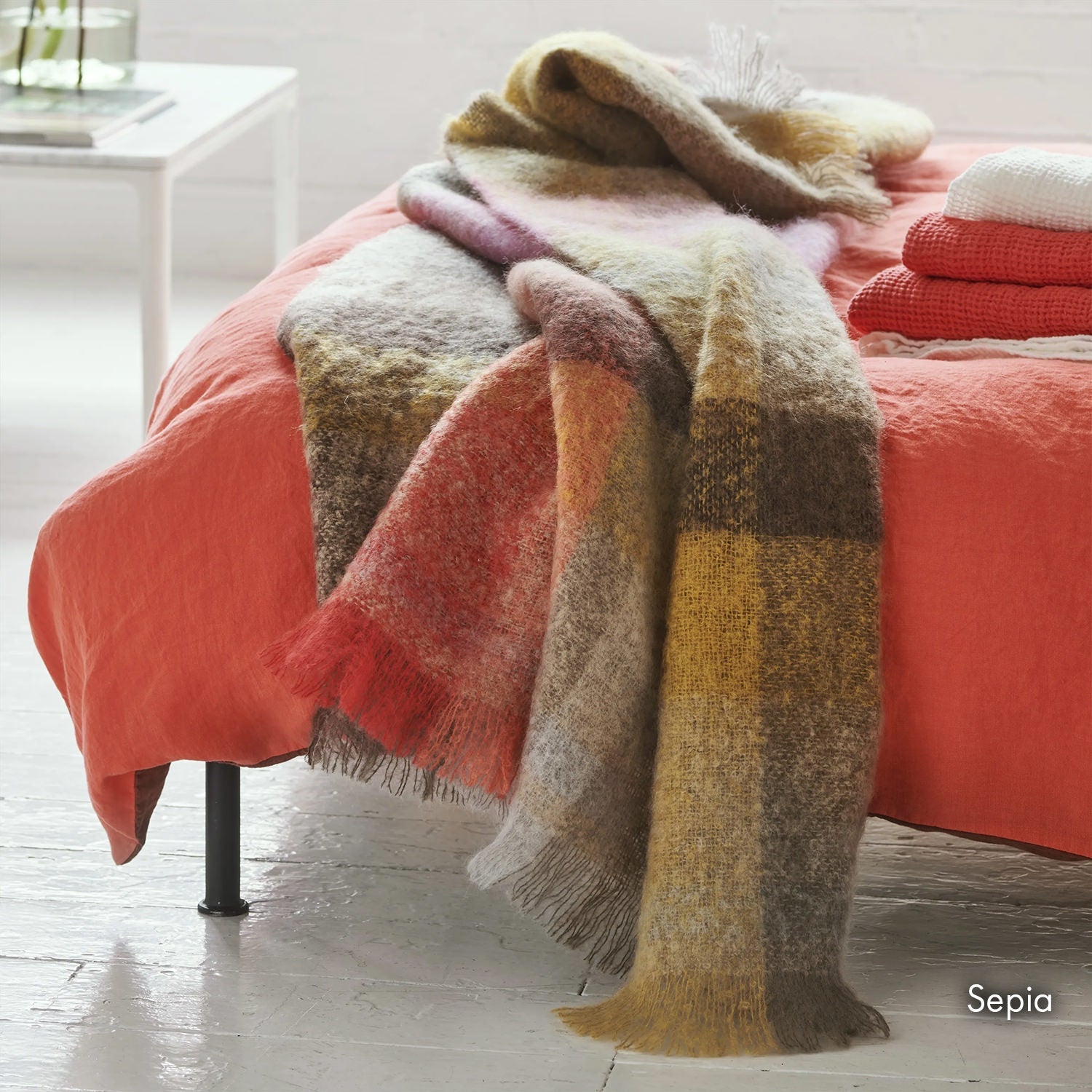 Fontaine Throw フォンテーヌ スロー|Designers Guild(デザイナーズギルド) - HOUSE OF JAPAN Shop