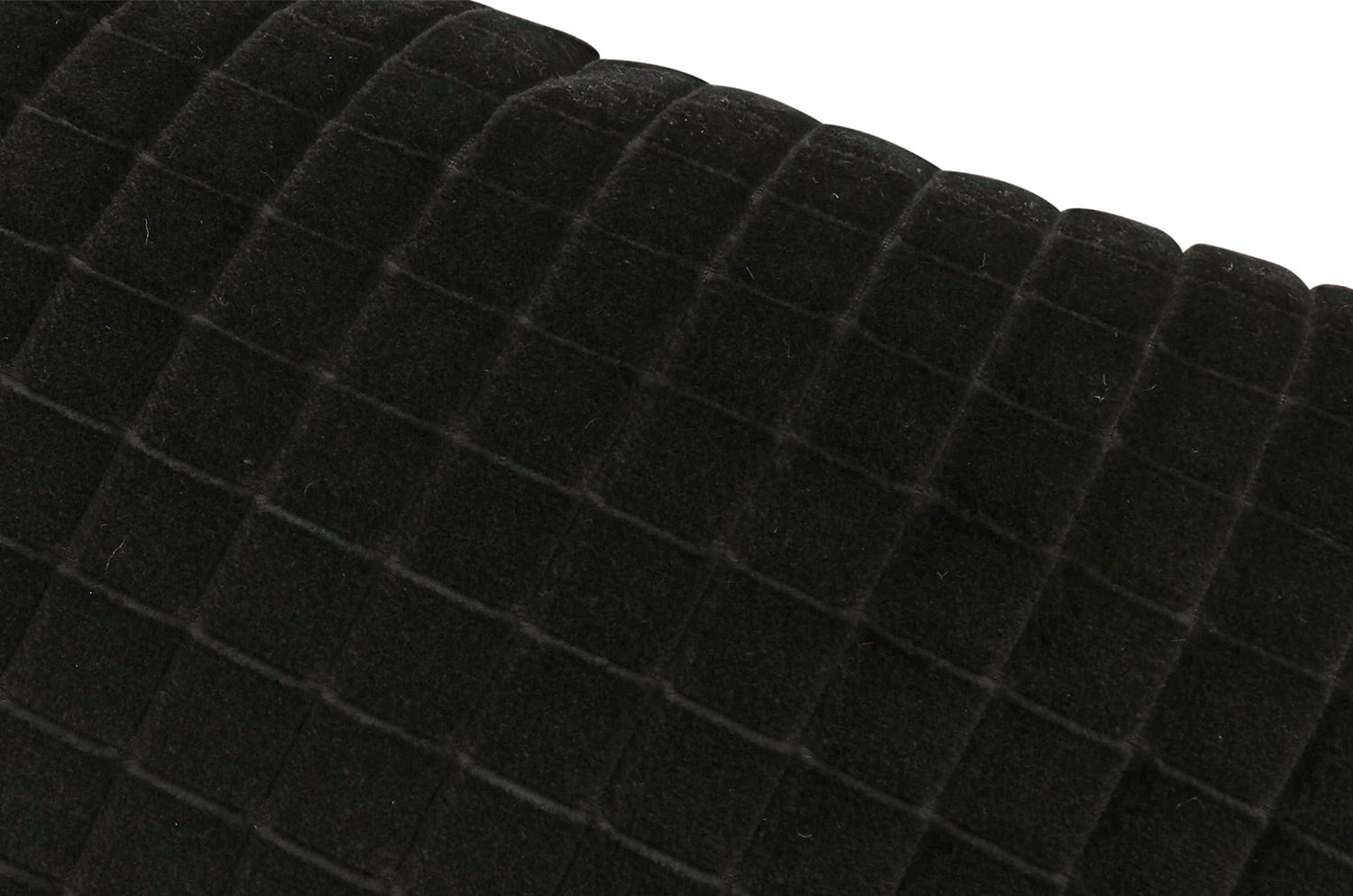 【海外取寄品】kirkbydesign(カークビー・デザイン) Merlon クッション(Jet Black) 50x50cm 中材付 - HOUSE OF JAPAN Shop