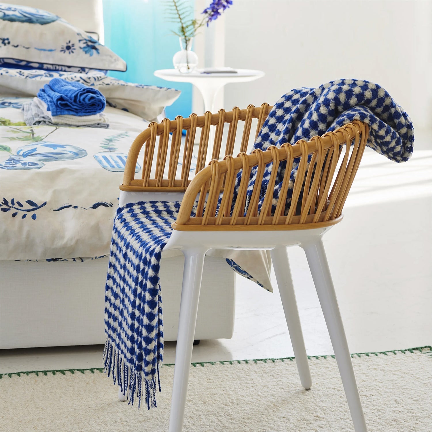 Lansdowne Cobalt Throw ランズダウン コバルト スロー|Designers Guild(デザイナーズギルド) - HOUSE OF JAPAN Shop