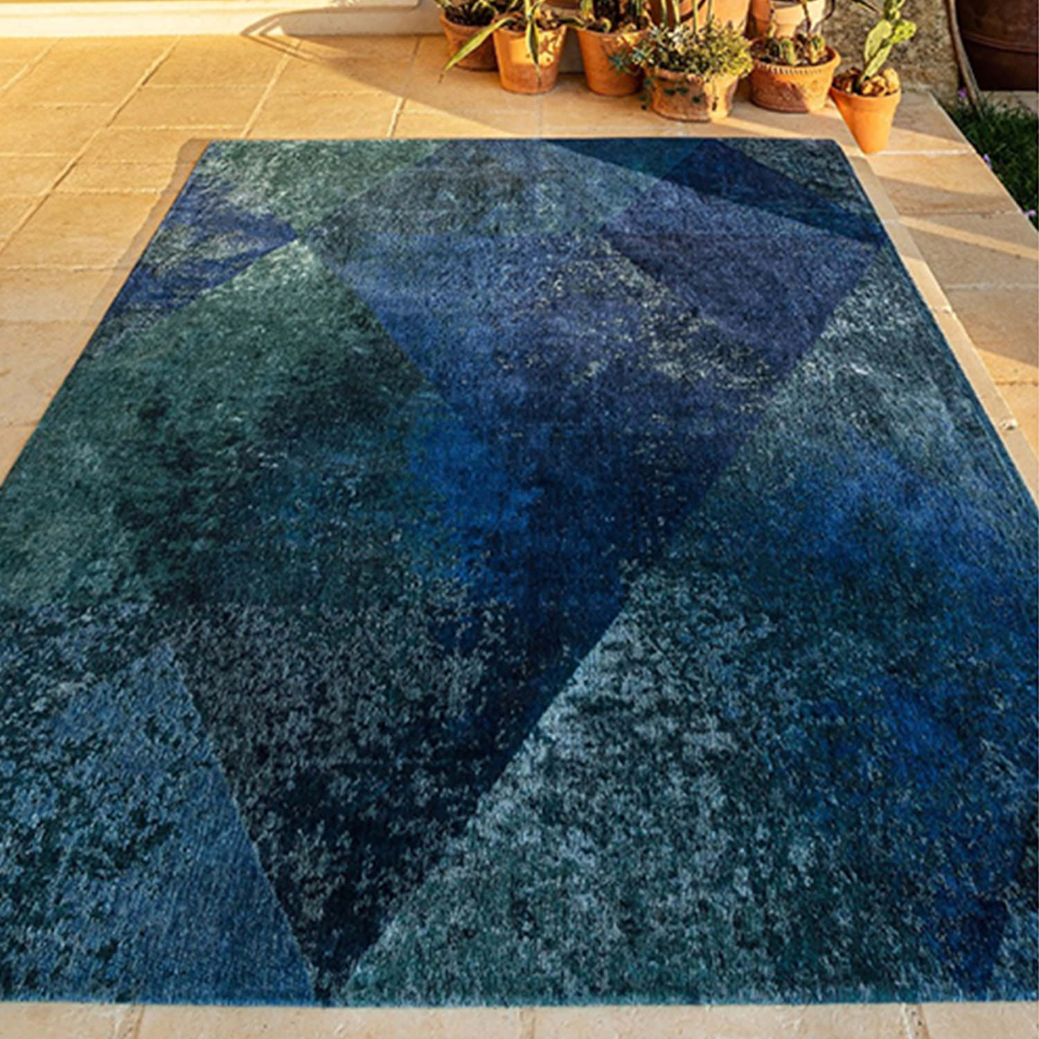 LISBOA Rug 9052 SAPHIR BLUE リスボア ラグ サファイアブルー | FISBA(フィスバ) - HOUSE OF JAPAN Shop