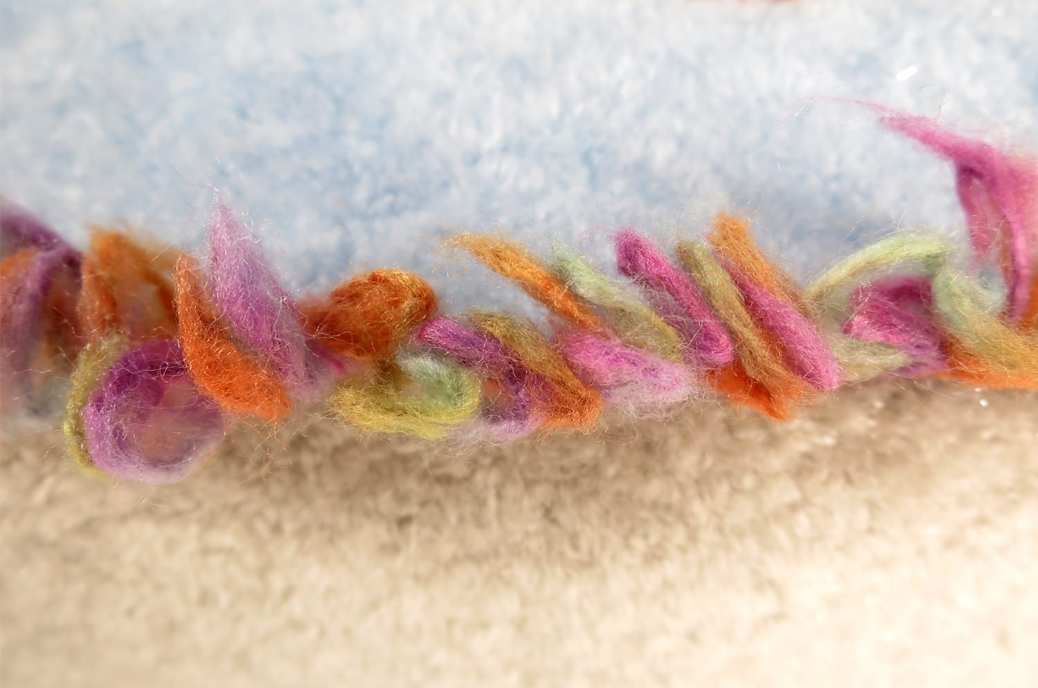 癒されレタードメッセージフリースクッション LOVE ハンドメイド 55(59)cm×33(37)cm 中材付 - HOUSE OF JAPAN Shop