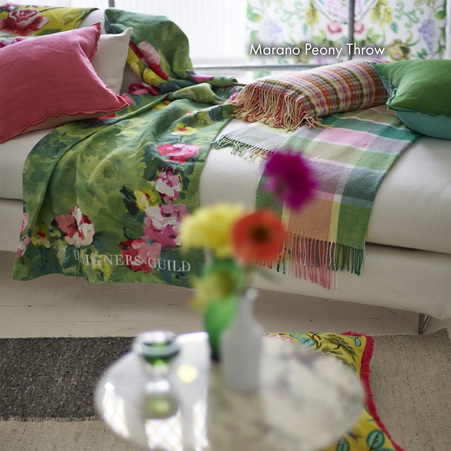 Marano Peony Throw マラノ ピオニー スロー|Designers Guild(デザイナーズギルド) - HOUSE OF JAPAN Shop