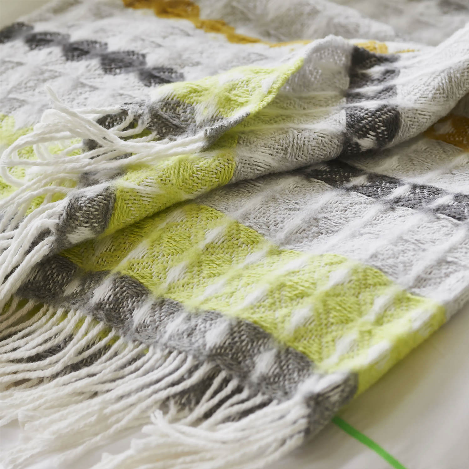 Santerno Moss Throw サンテルノ モス スロー|Designers Guild(デザイナーズギルド) - HOUSE OF JAPAN Shop