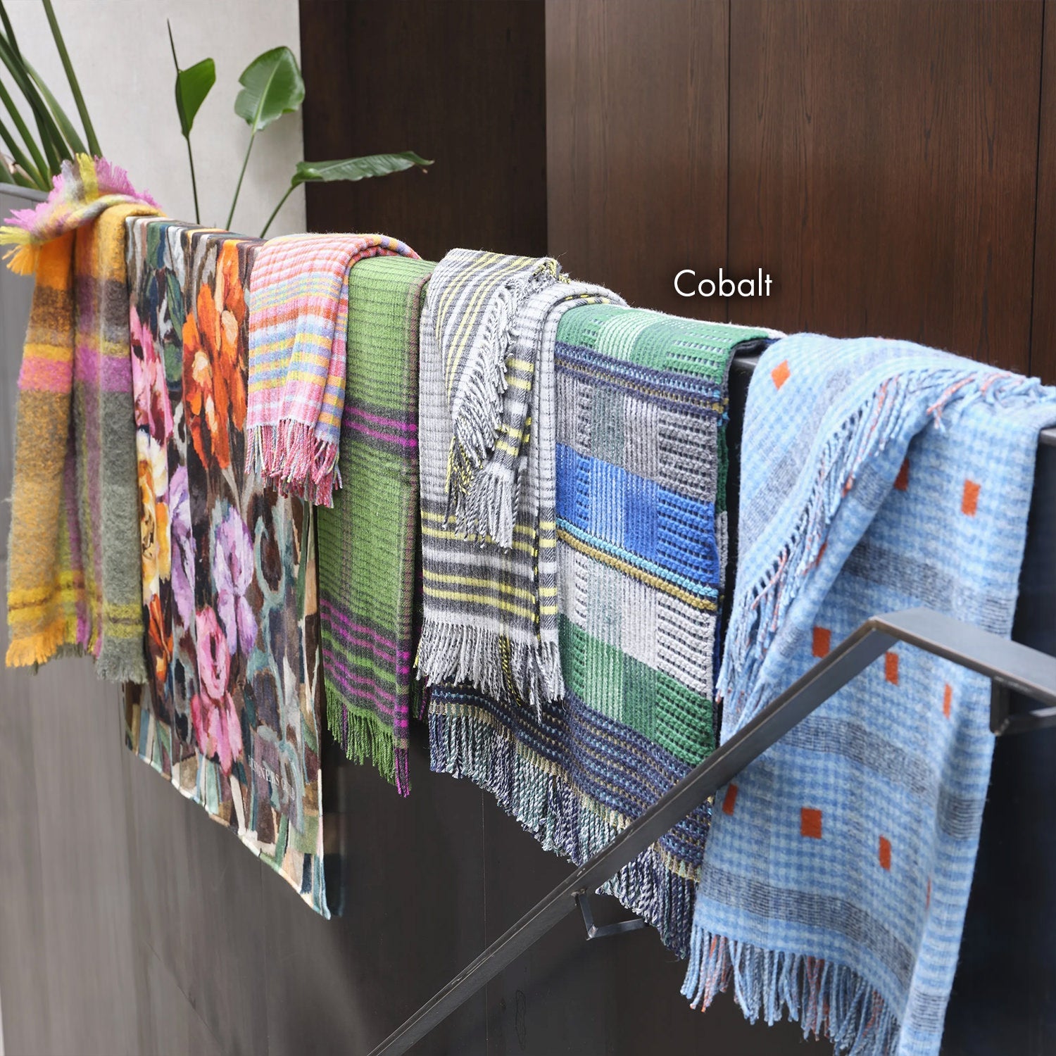 Tasara Throw タサラ スロー|Designers Guild(デザイナーズギルド) - HOUSE OF JAPAN Shop