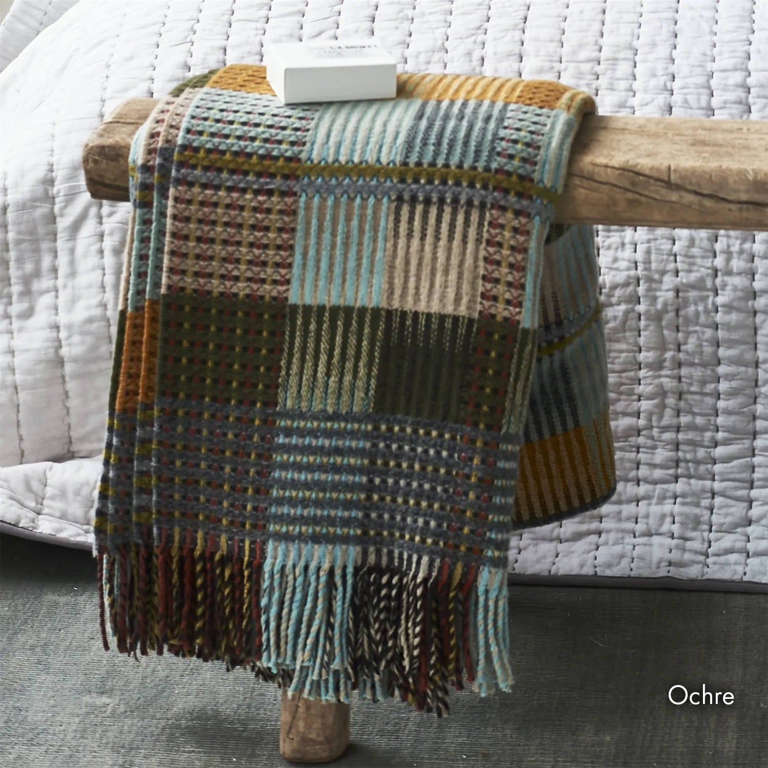 Tasara Throw タサラ スロー|Designers Guild(デザイナーズギルド) - HOUSE OF JAPAN Shop
