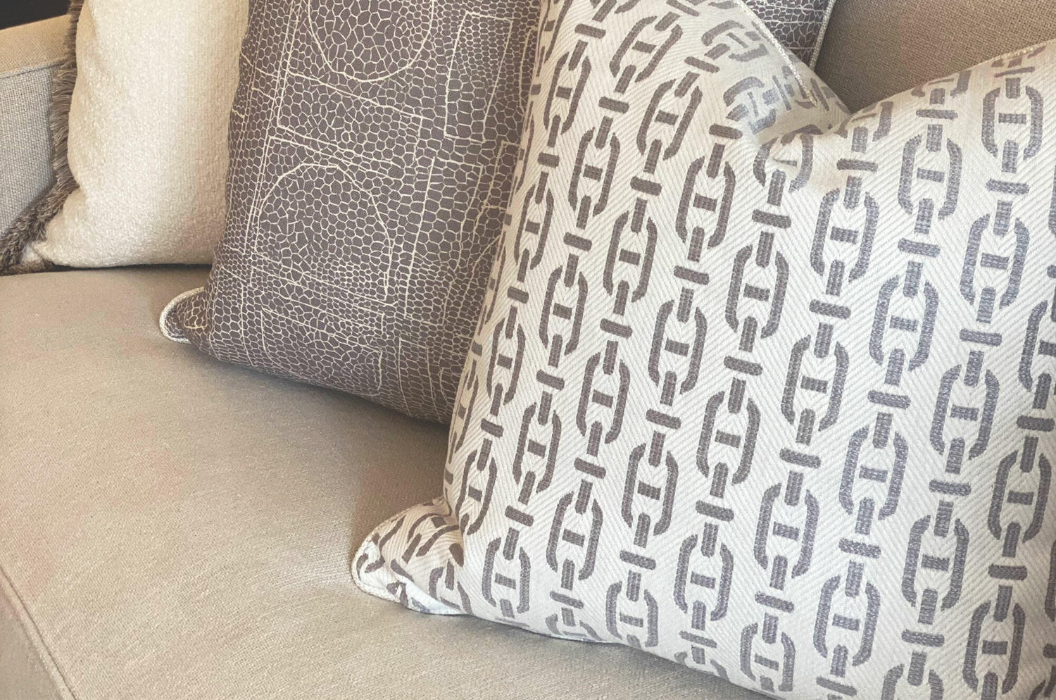 The ANDREW MARTIN アンドリューマーチン Burlington クッションカバー Cloud 55×55cm - HOUSE OF JAPAN Shop