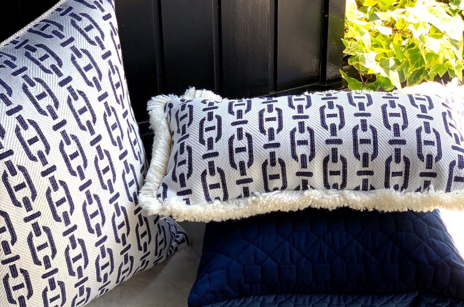 The ANDREW MARTIN アンドリューマーチン Burlington クッションカバー Navy 55×55cm - HOUSE OF JAPAN Shop