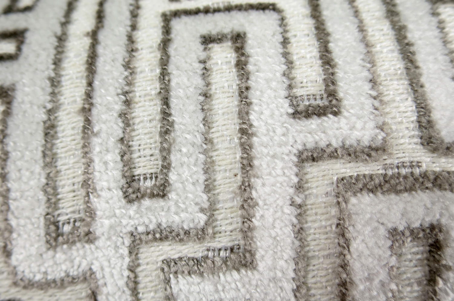 The BABY ベイビー ブークレ ベルベット クッション (パールエクリュ) 50×30cm 中材付 - HOUSE OF JAPAN Shop