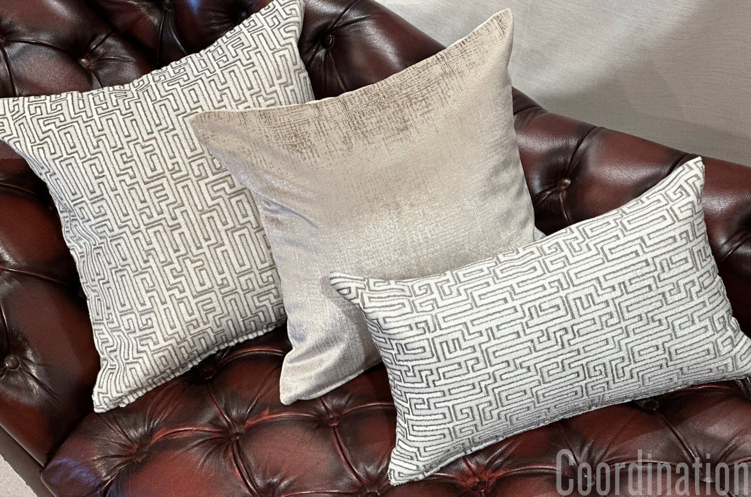 The BABY ベイビー ブークレ ベルベット クッションカバー (パールエクリュ) 50×50cm - HOUSE OF JAPAN Shop