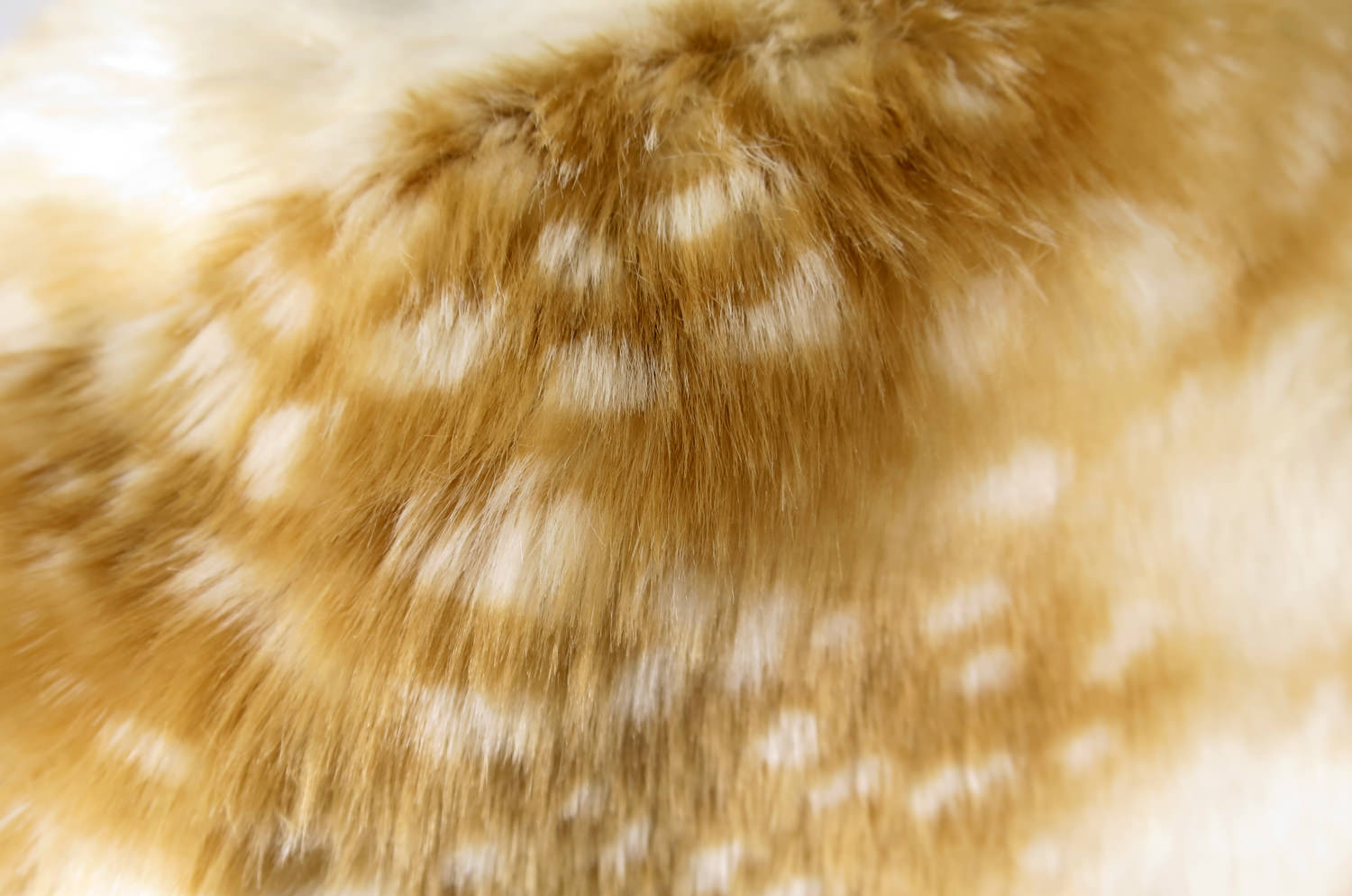 The Bambi 至極の手触りエコファー バンビ マカロンクッション Φ50×8cm 中材付 - HOUSE OF JAPAN Shop