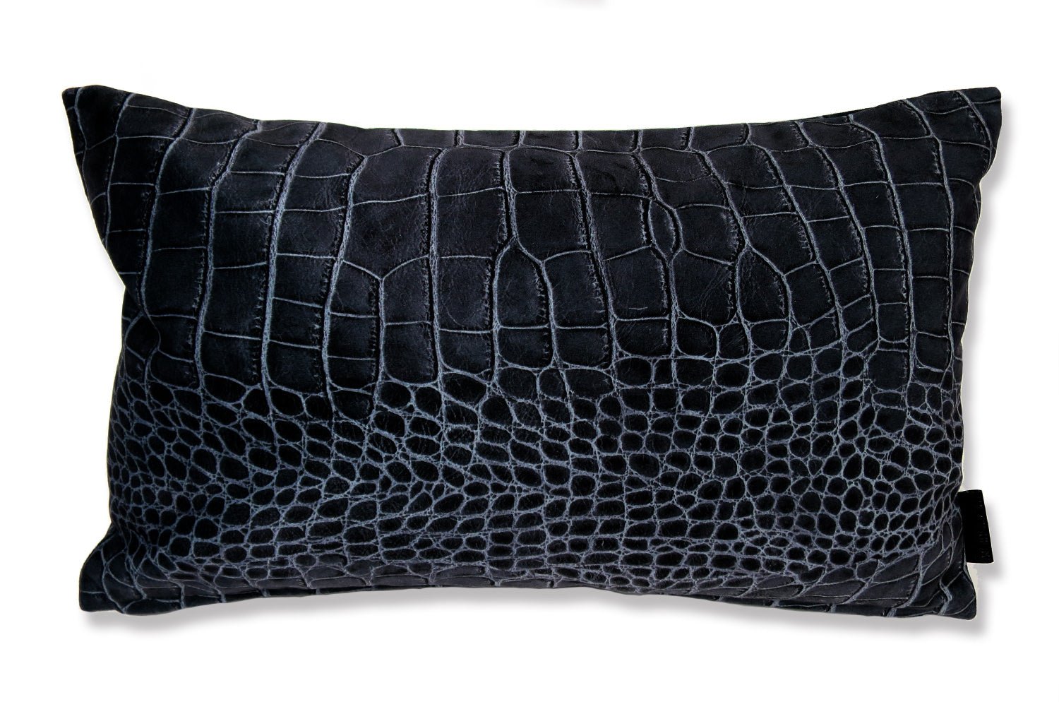 The Black Crocodile スペイン製起毛スエードタッチ クロコ柄クッション ブラック 50×30cm 中材付 - HOUSE OF JAPAN Shop