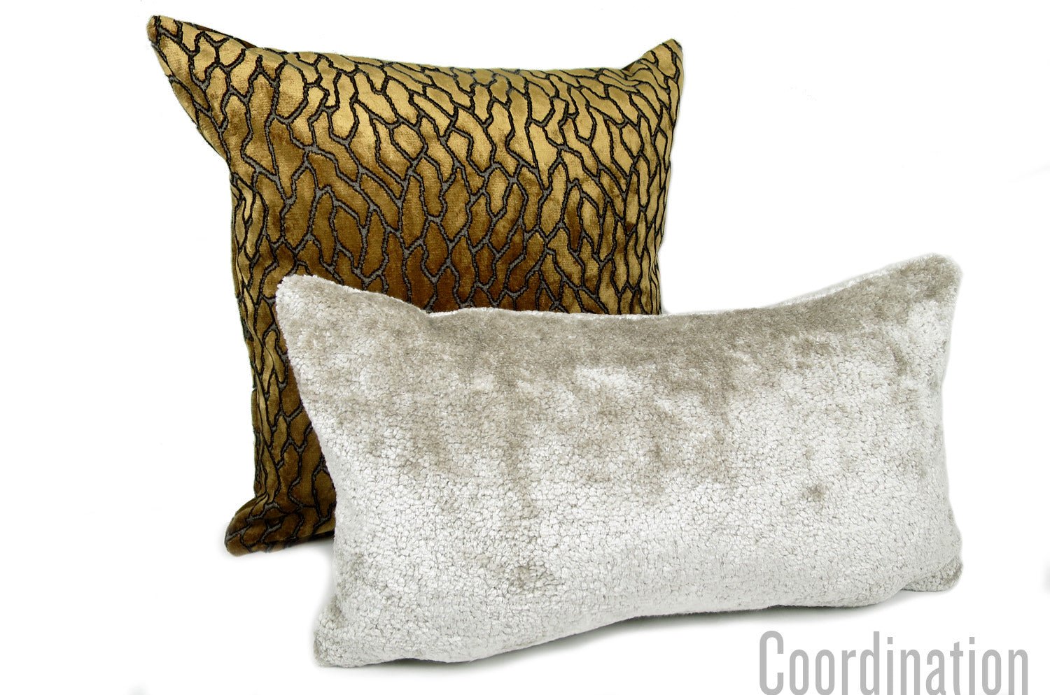 The BLACK edition ROMITA AUTUMN カットベルベット クッションカバー 45×45cm - HOUSE OF JAPAN Shop