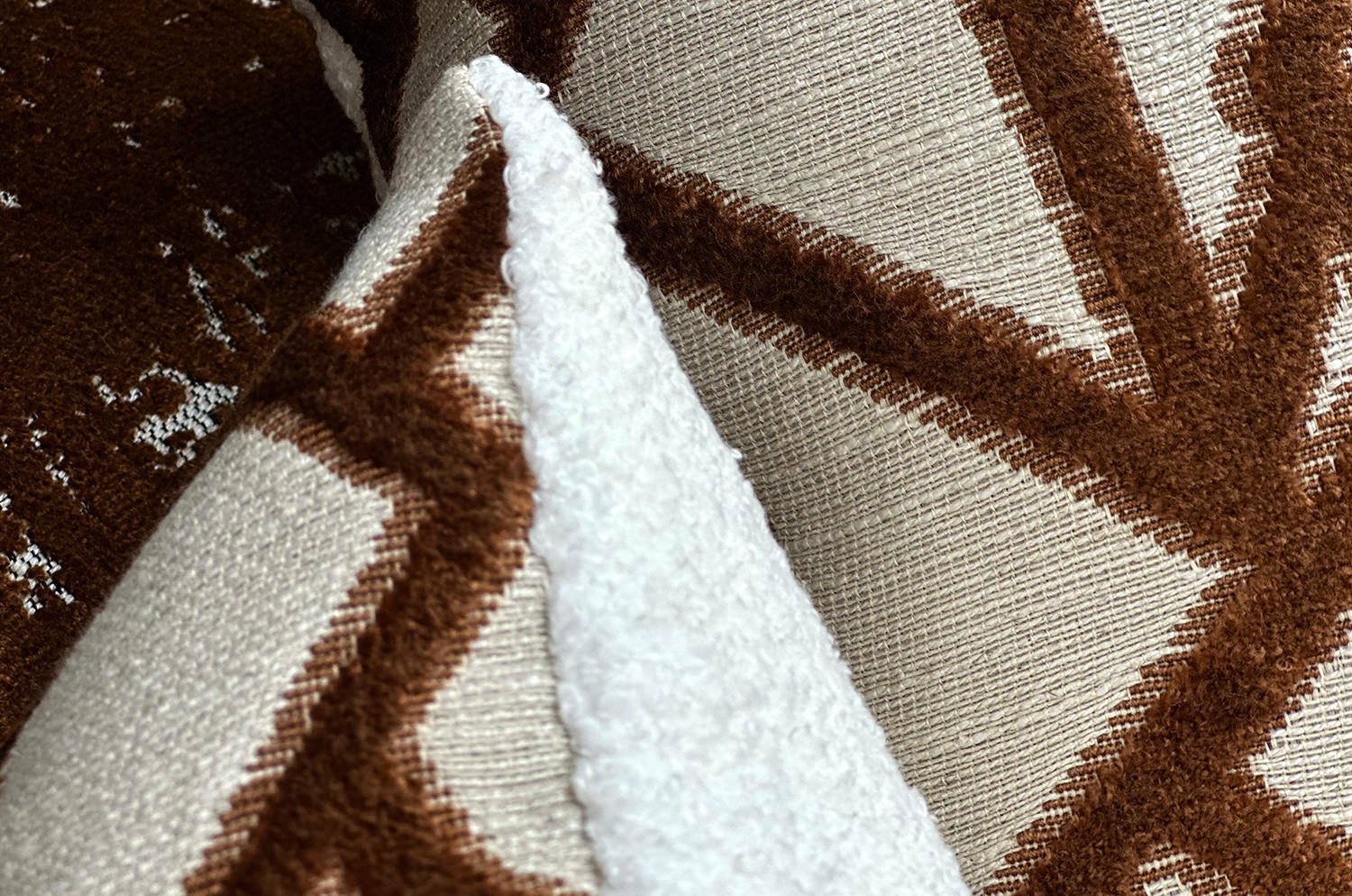 The BLUES ブルース フレンチジャガードベルベット×ブークレ クッション 45×30cm 中材付 - HOUSE OF JAPAN Shop