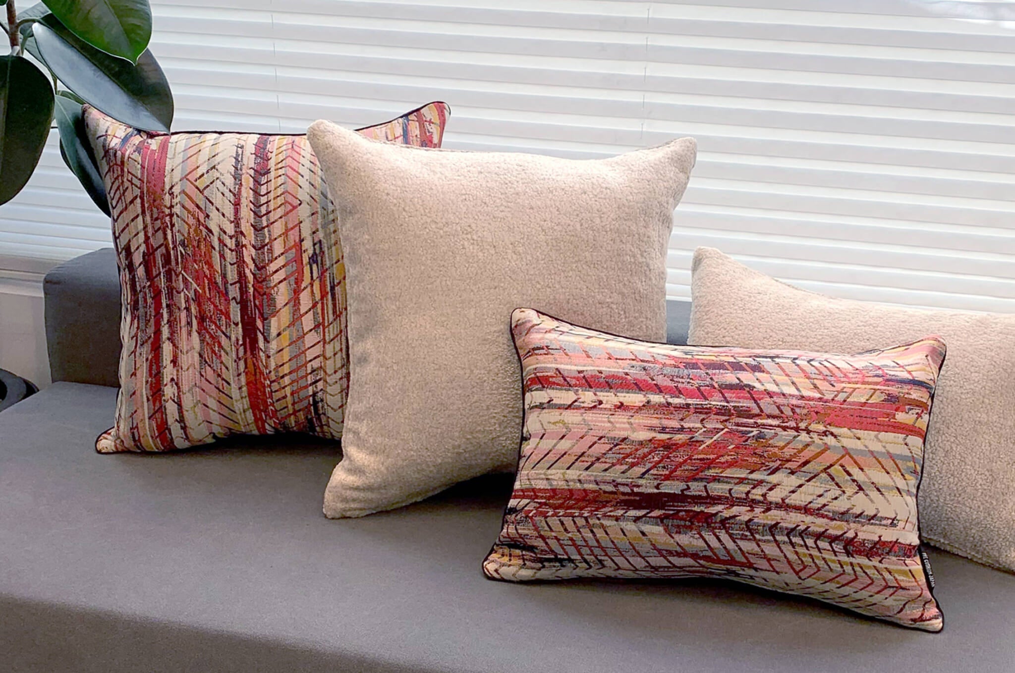 The BOHEMIAN Hot Cherry クッション 45×30cm 中材付 - HOUSE OF JAPAN Shop