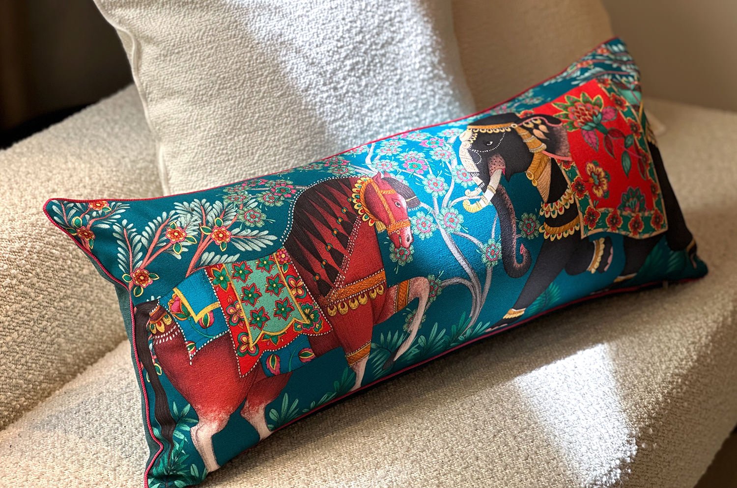 The Bohemian Rhapsodi ボヘミアンラプソディ(a1) 横長クッション 68cm×31cm 中材付 - HOUSE OF JAPAN Shop
