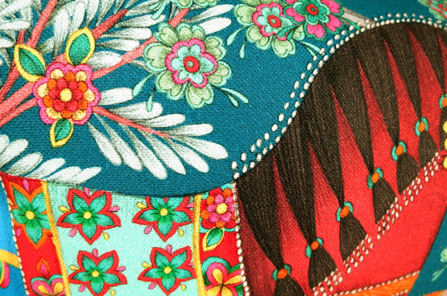 The Bohemian Rhapsodi ボヘミアンラプソディ(a2) 横長クッション 68cm×31cm 中材付 - HOUSE OF JAPAN Shop