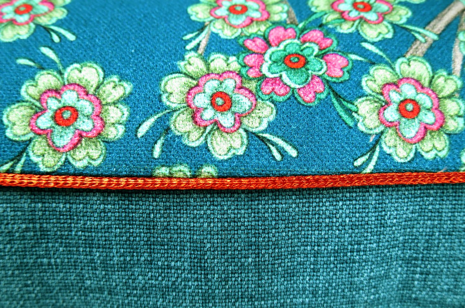 The Bohemian Rhapsodi ボヘミアンラプソディ(a2) 横長クッション 68cm×31cm 中材付 - HOUSE OF JAPAN Shop