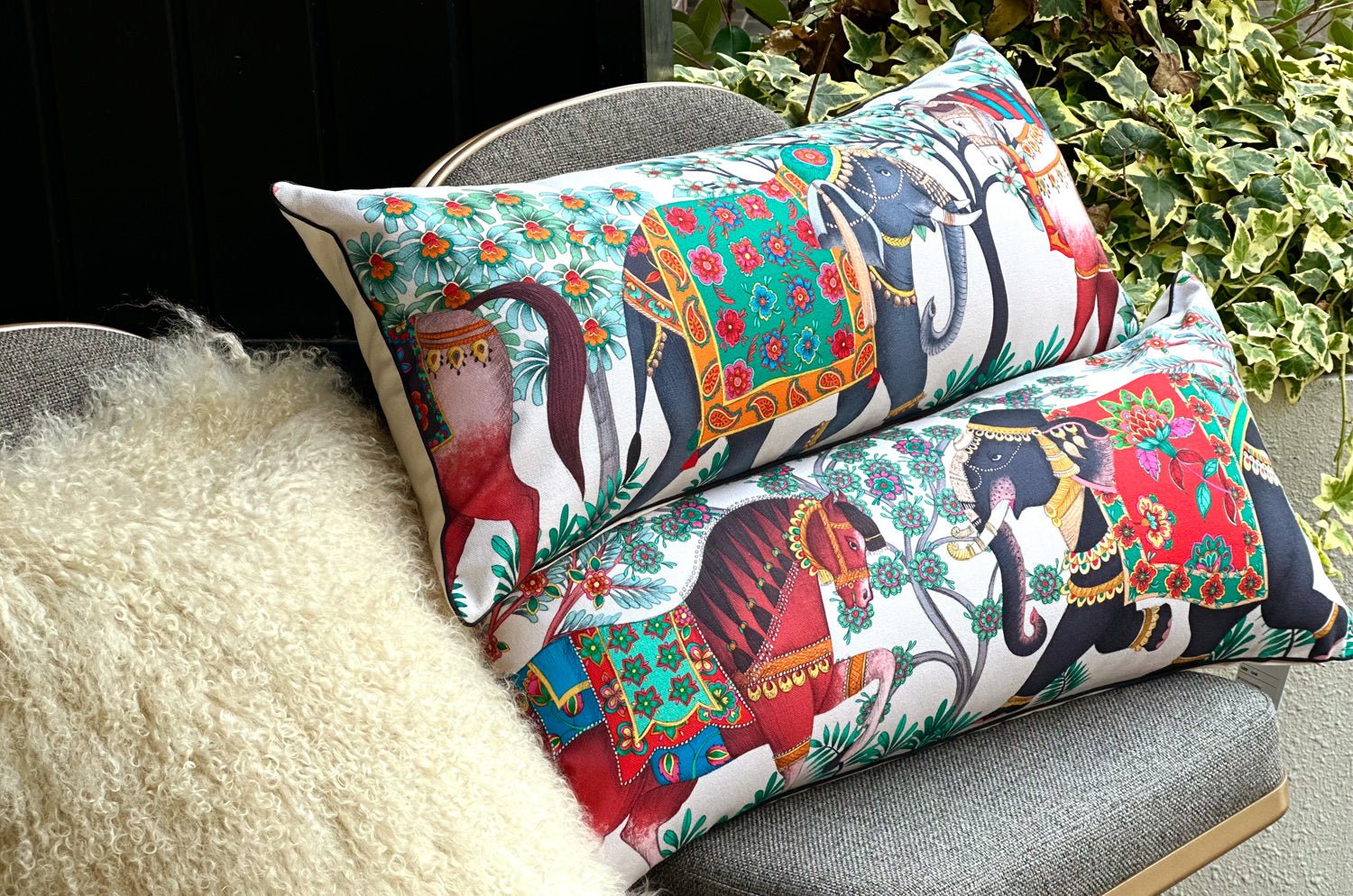 The Bohemian Rhapsodi ボヘミアンラプソディ横長クッション (a)(エクリュ)68×31cm 中材付 - HOUSE OF JAPAN Shop