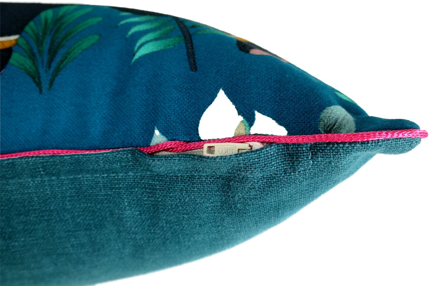 The Bohemian Rhapsodi ボヘミアンラプソディ(b1) 横長クッション 68cm×31cm 中材付 - HOUSE OF JAPAN Shop